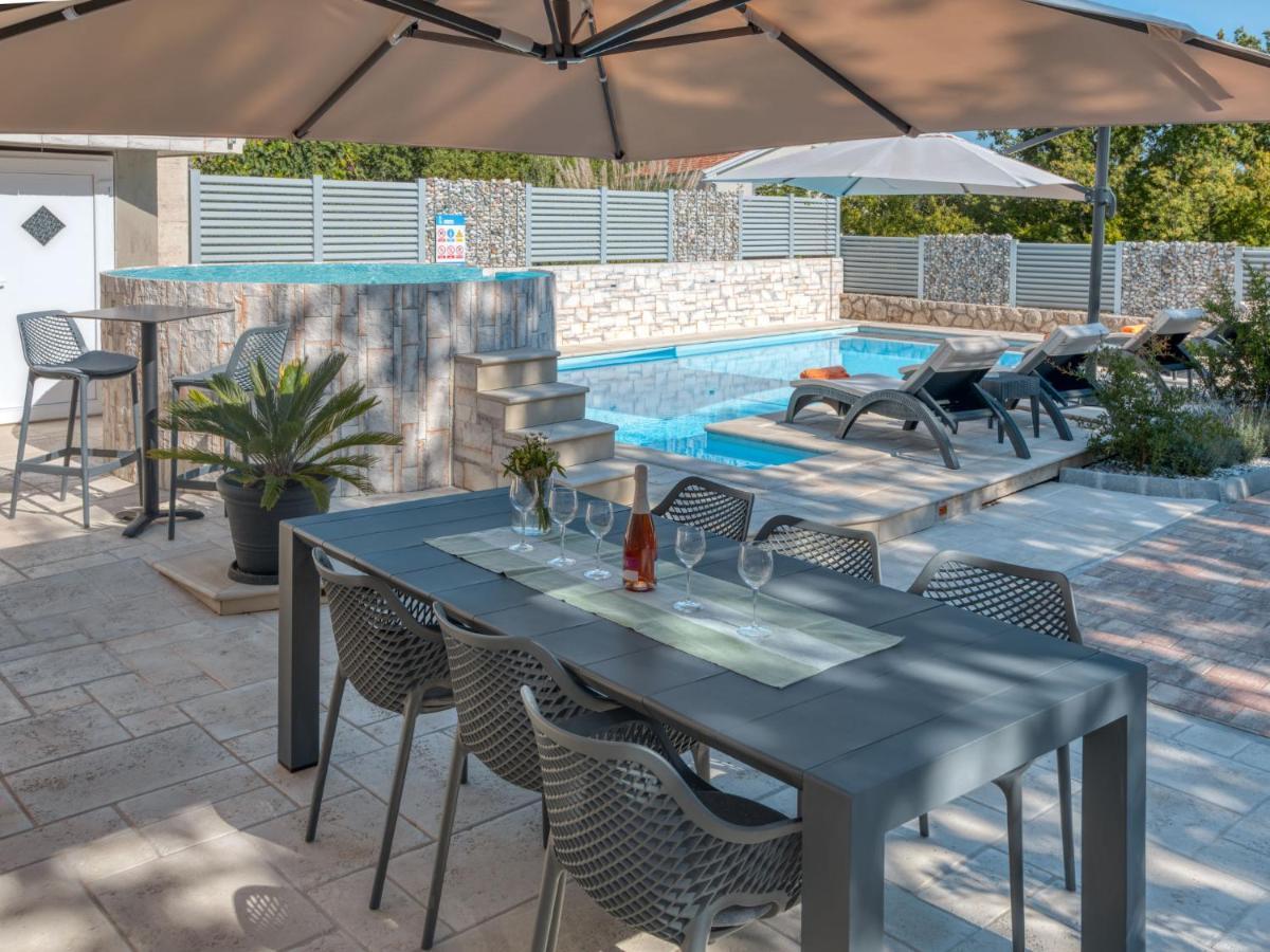 Holiday Home Lavendel - Mlk159 By Interhome Dobrinj Екстериор снимка