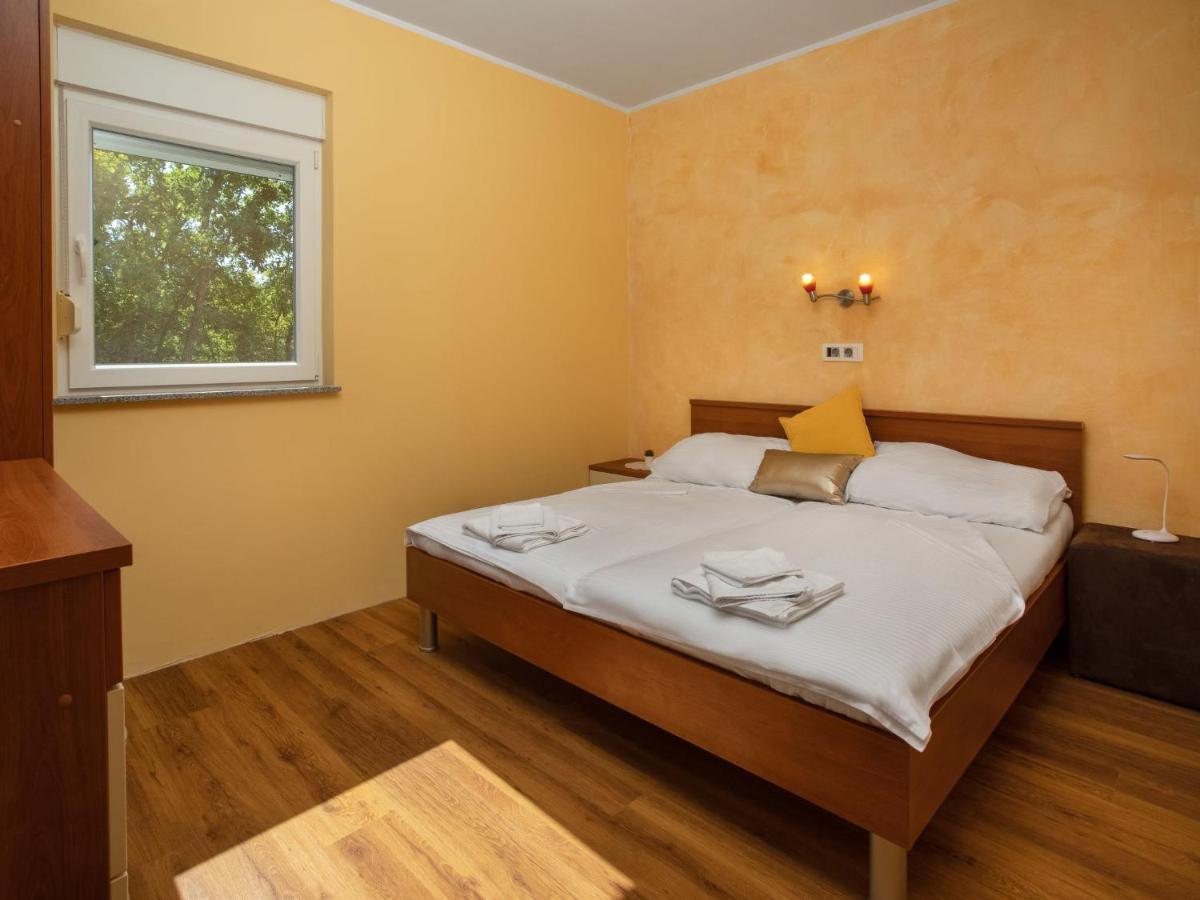 Holiday Home Lavendel - Mlk159 By Interhome Dobrinj Екстериор снимка